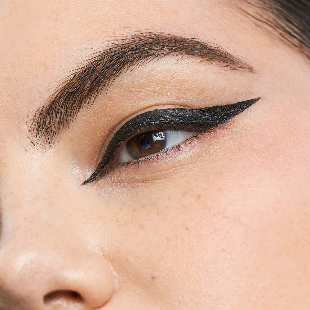 Avon Power Stay 24-Hour Liquid Eyeliner - Blackest Black