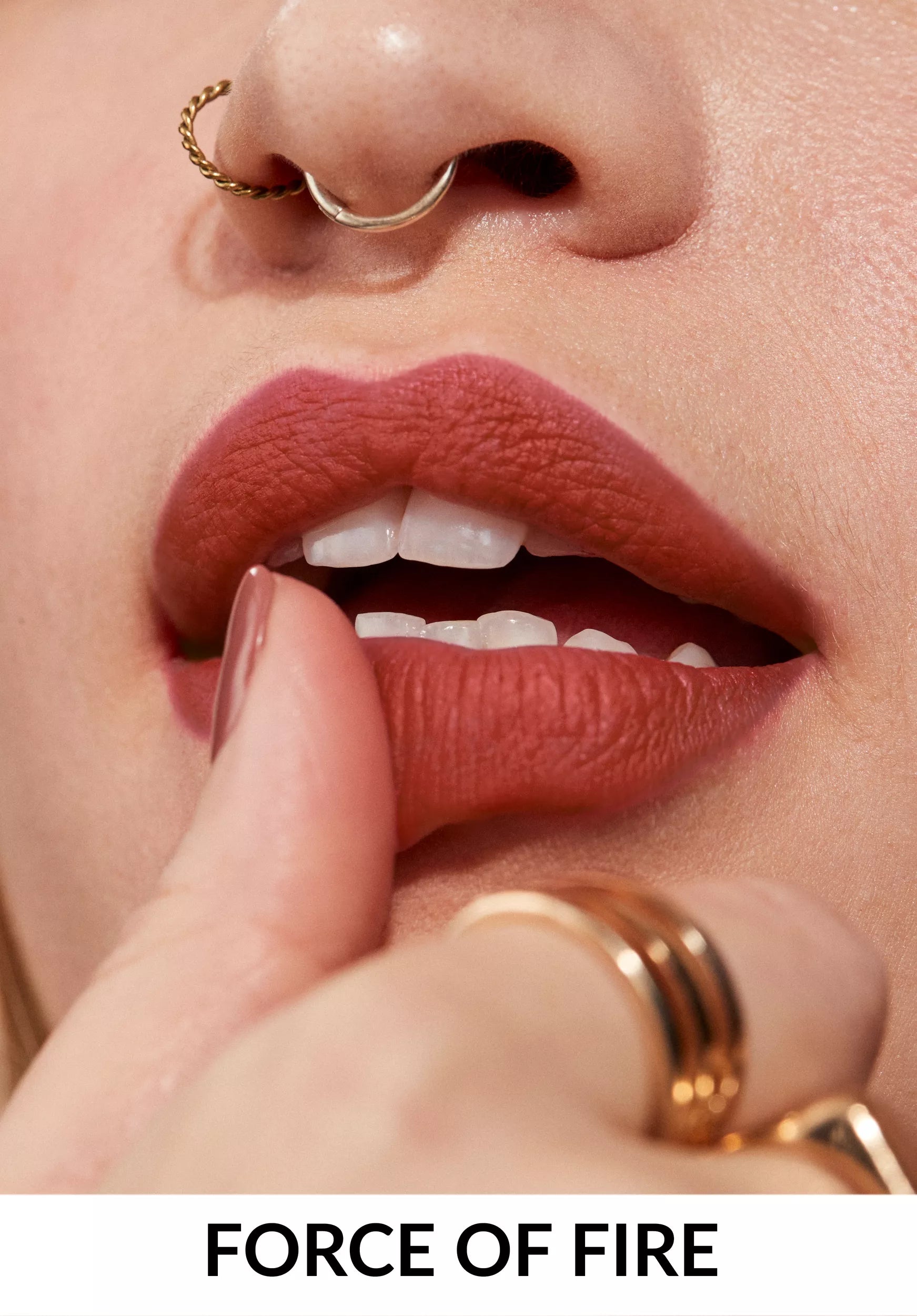 Power Stay Lip Stylo